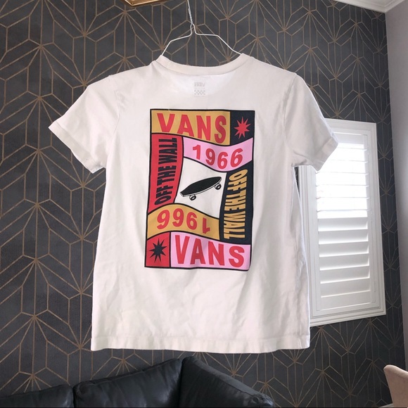 Vans Tops - ❌SOLD❌ Vans Graphic Tee